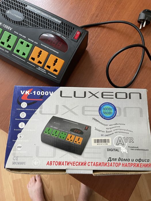 стабілізатора напруги Luxeon VK-1000V
