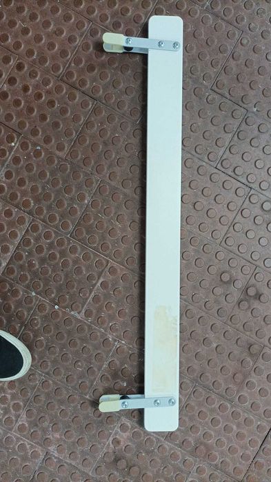 Barra de segurança cama ikea