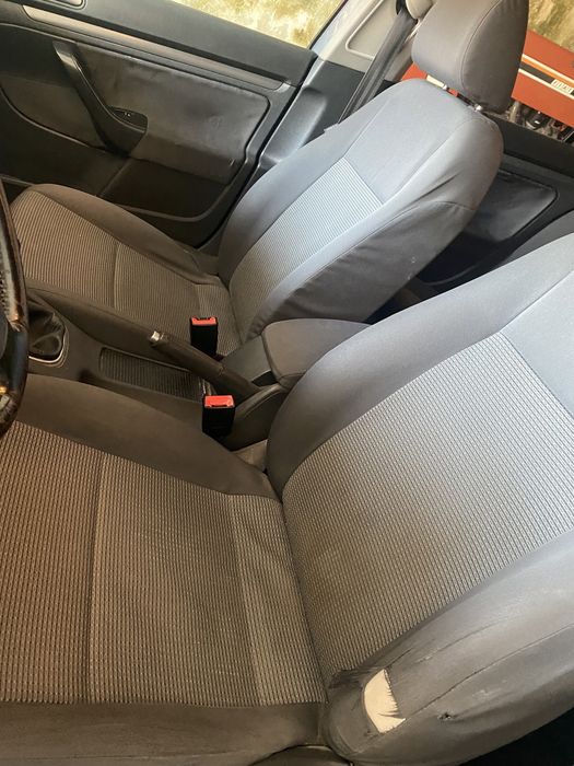 Volkswagen golf V