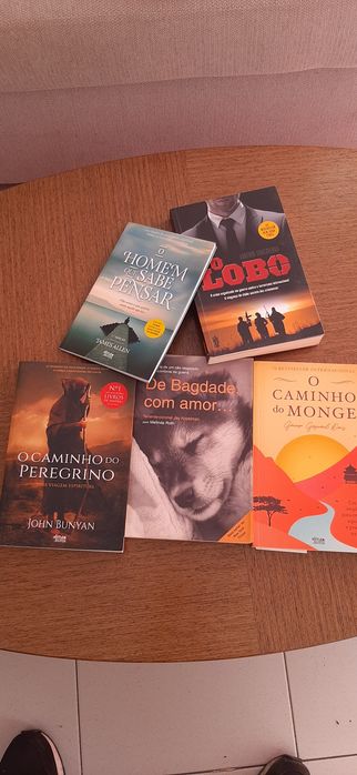 Livros variados sobre historias veridicas