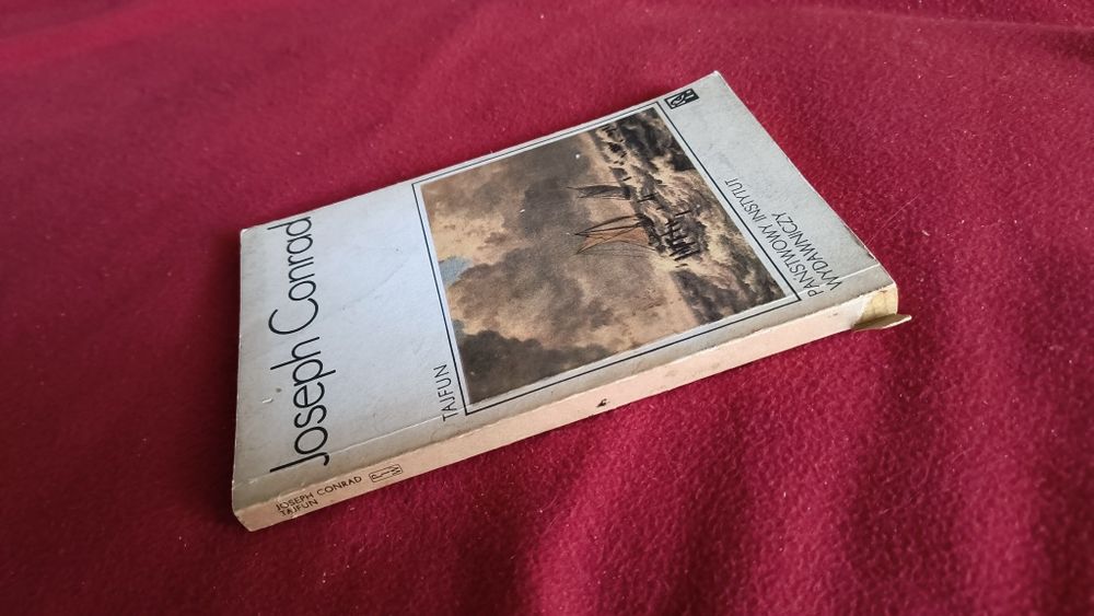 Tajfun Joseph Conrad