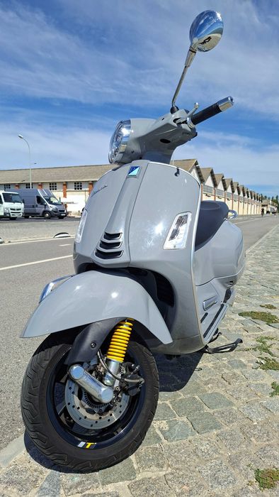 Vespa GTS 300 SuperTech como nova