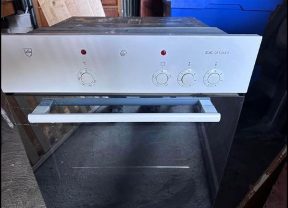 Forno eléctrico zug de luxe.  Altura 75 cm largura 55cm