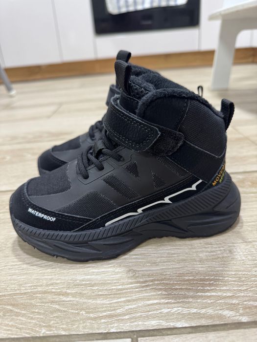 Черевики , сапожки зимові на хлопчика 28 розмір 18,5 см