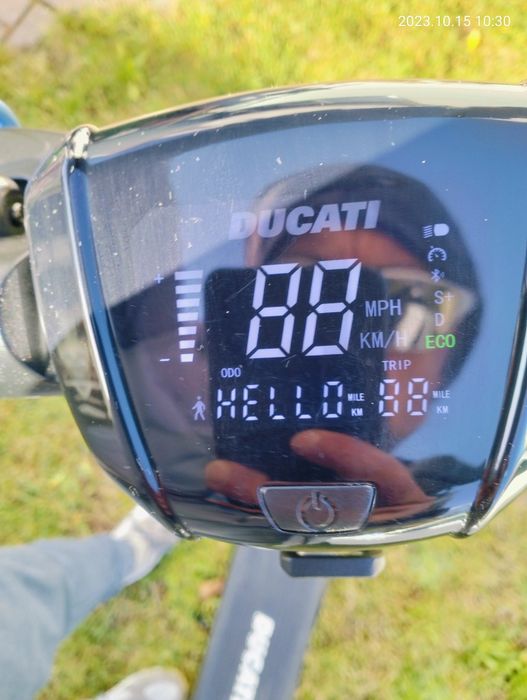 Hulajnoga elektryczna Ducatti Pro 3