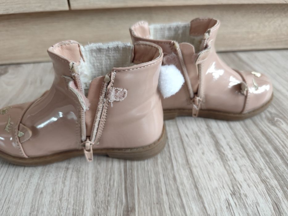 Lakierowane ocieplane botki kozaki Smyk dziewczynka 26