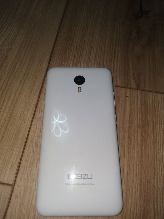 Продам телефоны на запчасти