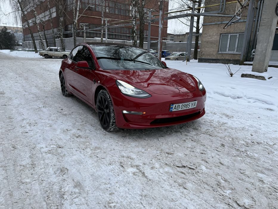 TESLA MODEL 3 (2020 рік)