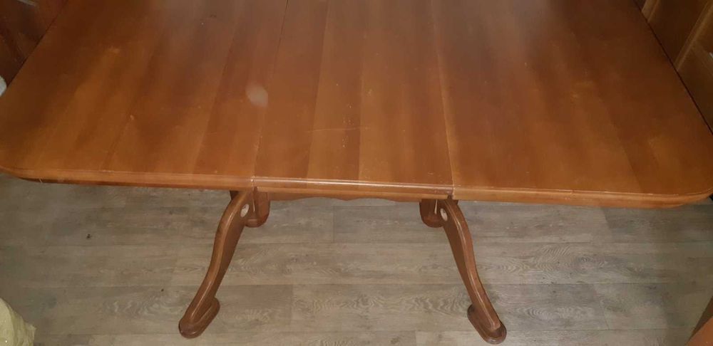 Обеденный стол, раскладной, б/у, в хорошем состоянии