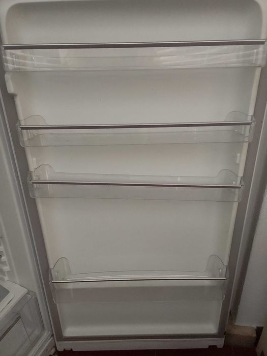 Vende-se Frigorífico Ariston Hotpoint