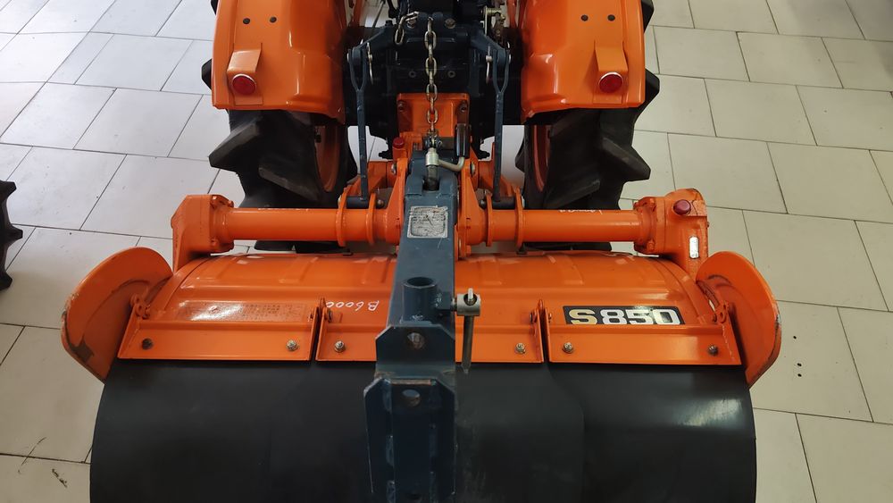 Kubota B6000 /// Frese /// Estado original /// Imaculado