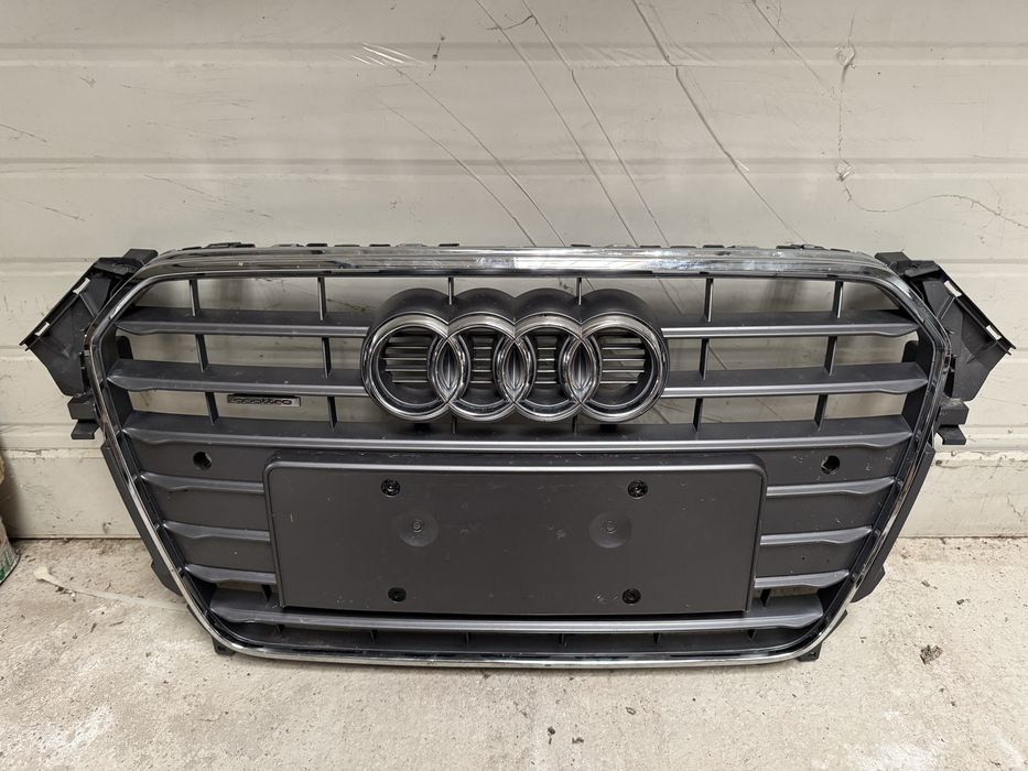 Решітка audi a4 b8 s line 2012-2015