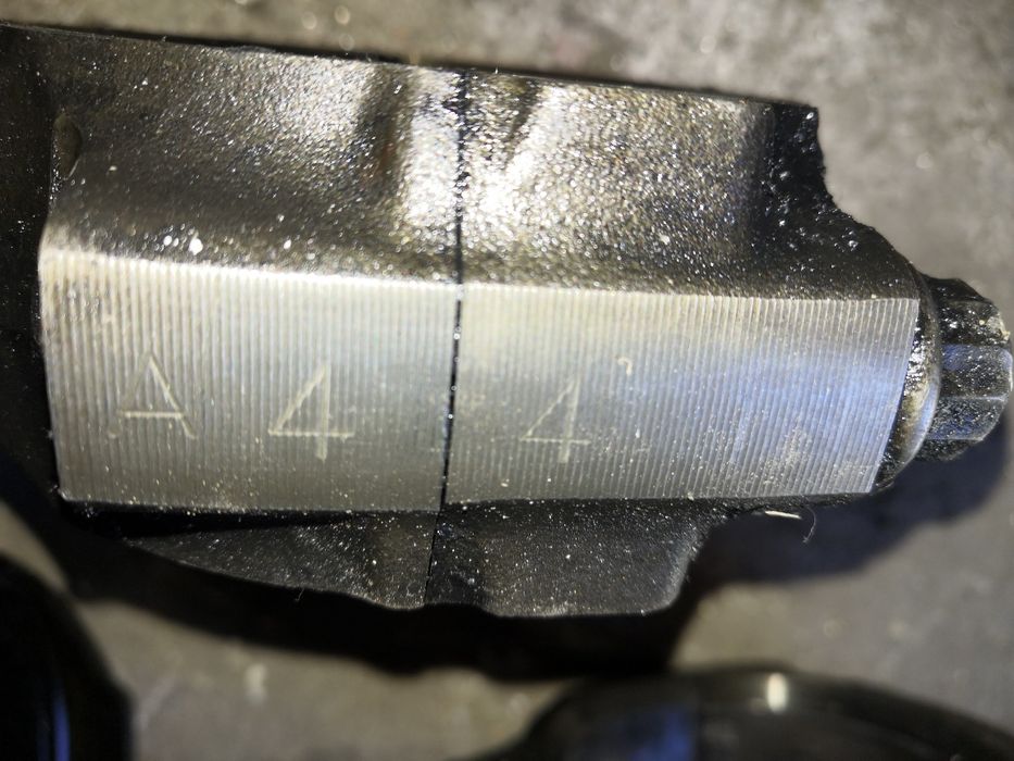 Шатуны и поршня Isuzu NQR, Богдан 091,092