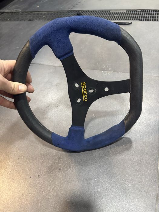 Vendo volante SPARCO como novo