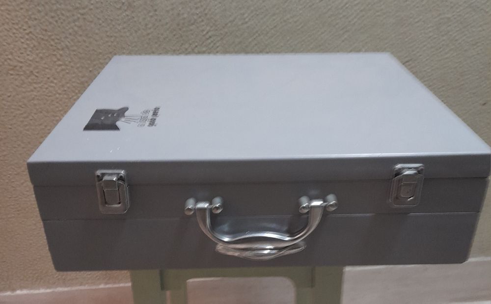 Mala madeira arrumos