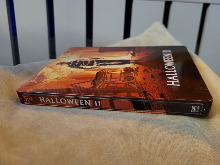 Halloween II Bluray Steelbook Scream Factory