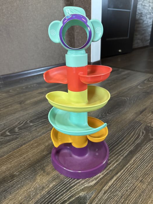 дитяча розвиваюча іграшка — вежа для скочування кульок (Ball Drop Tower).