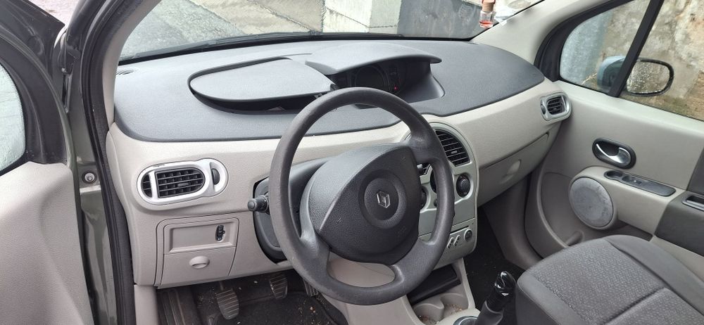 Renault Modus 2004  para pecas