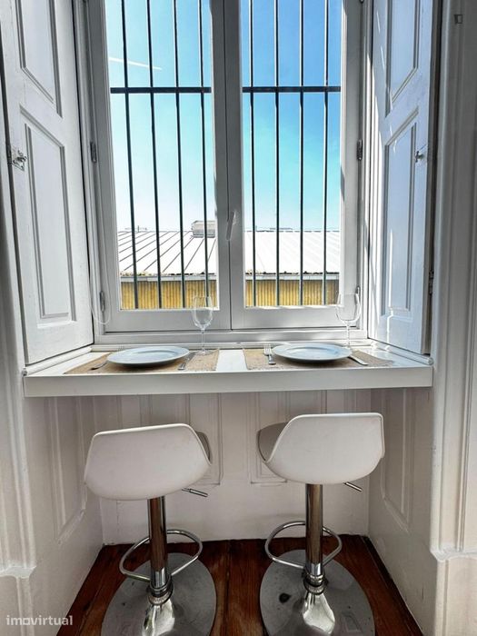 Estúdio - localizado em Santo Ildefonso Porto