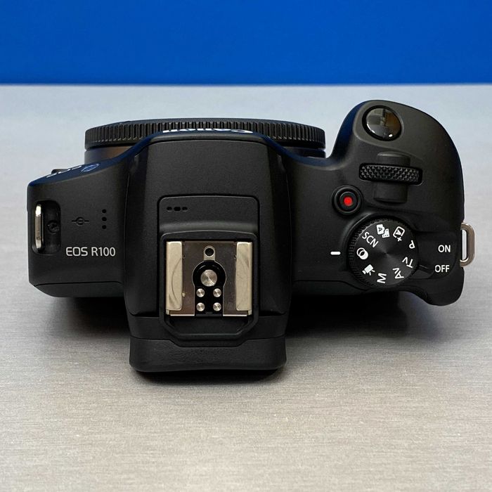 Canon EOS R100 (Corpo) - 24.1MP