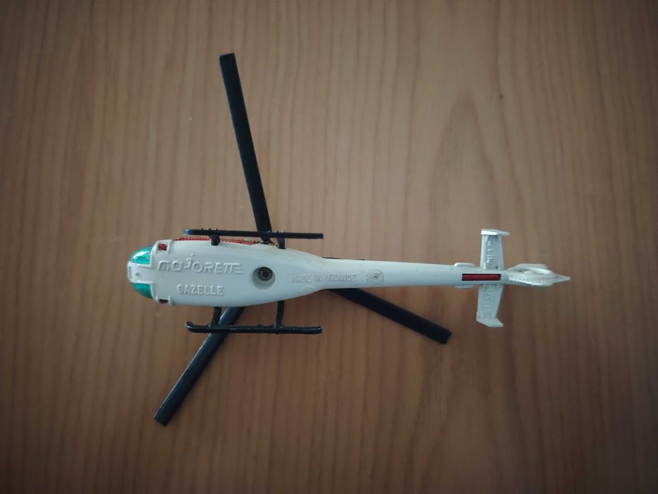 Helicóptero Majorette Gazelle