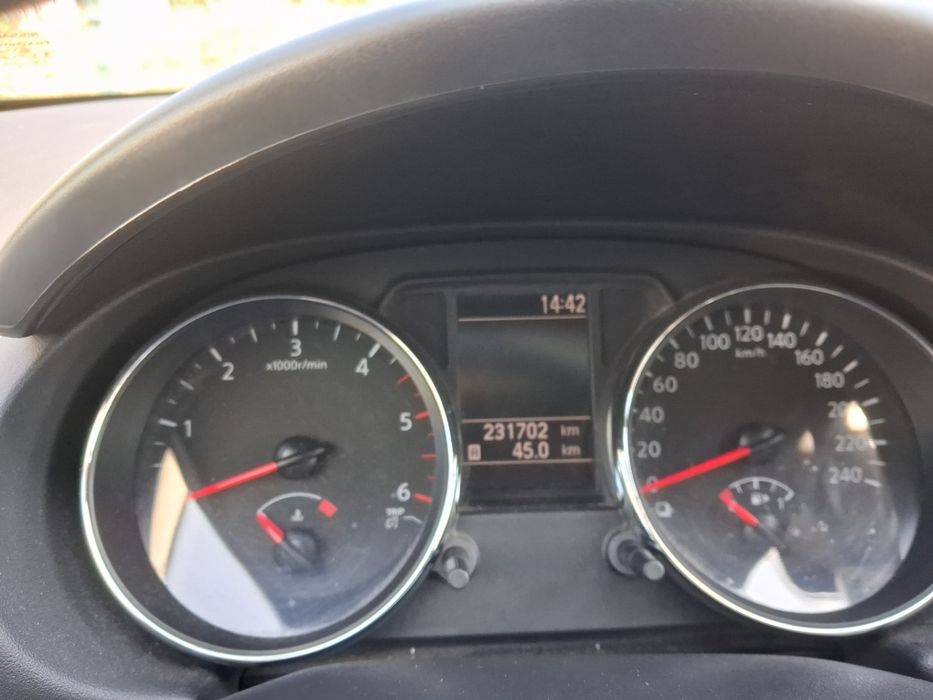 Nissan Qashqai 1.6 (2013)