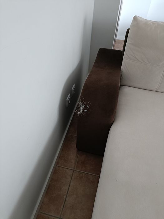 Sofá com chaise long