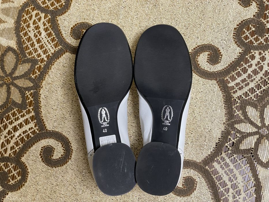 Туфлі жіночі Lino Marini білі шкіряні розмір 40