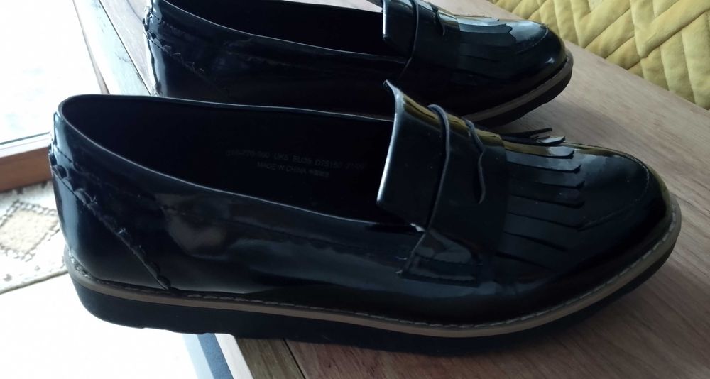 Półbuty typu loafersy