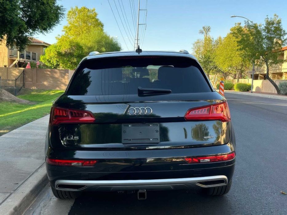 Audi Q5 quattro Prestige      2019