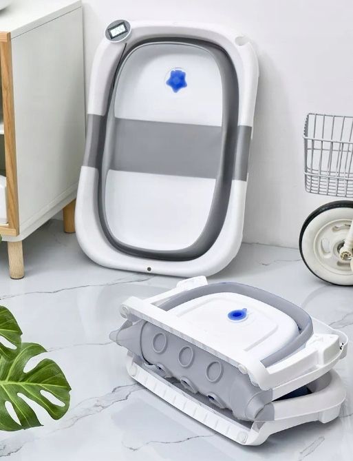 Wanienka COMPACT składana z elektronicznym termometrem i poduszką