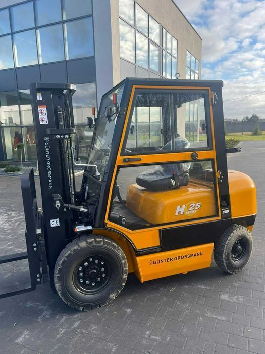 Nowy Wózek widłowy 2.5T kabina, Gunter  Grossmann  3 lata gwarancji