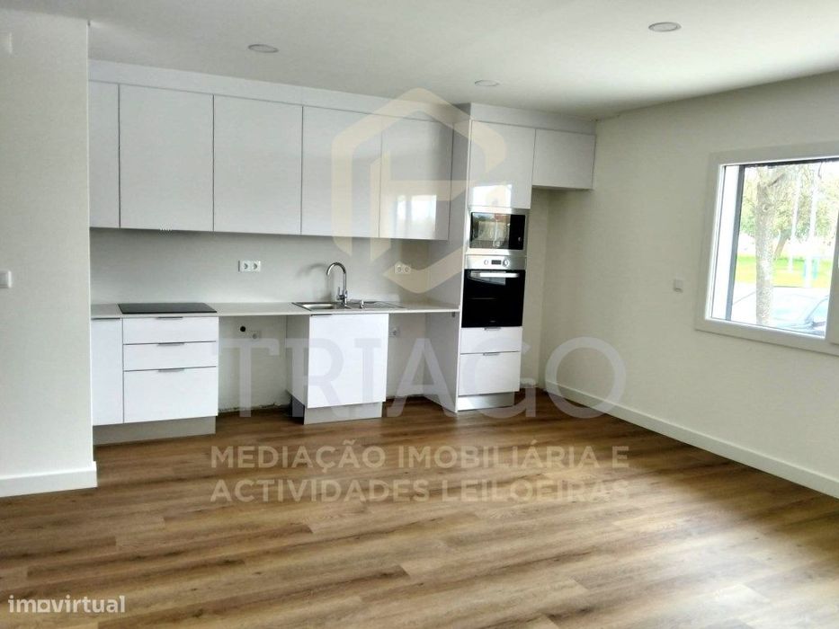 Apartamento T2 NOVO para Arrendamento