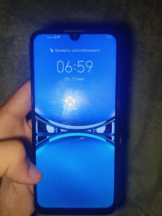 Продам телефон Huawei y6p
