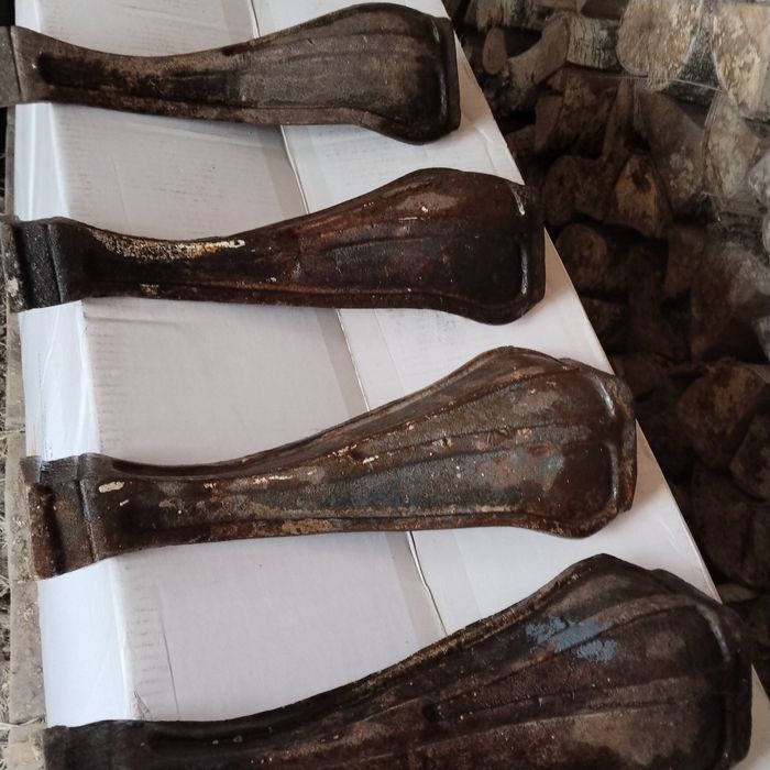 Чугунниє ноги для буржуйки