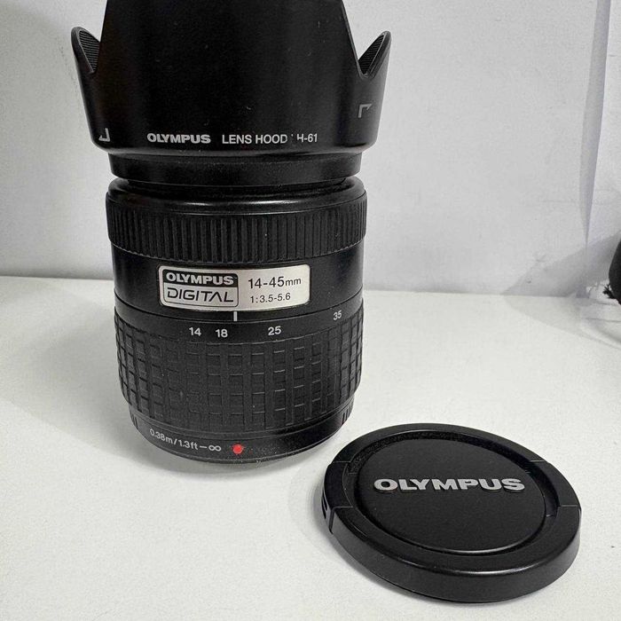 Об'єктив Olympus 14-45mm
