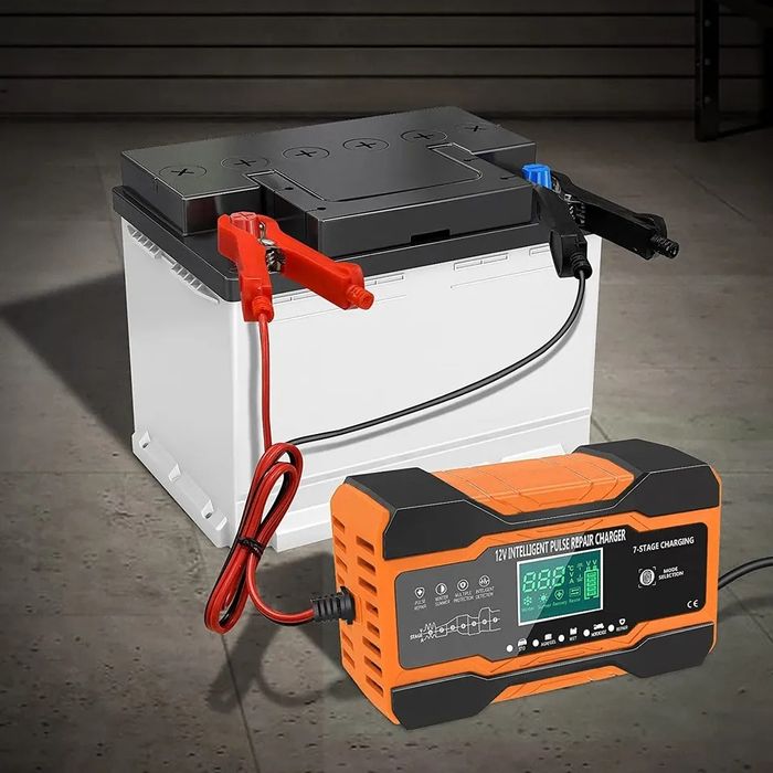 Зарядний пристрій для акумулятора