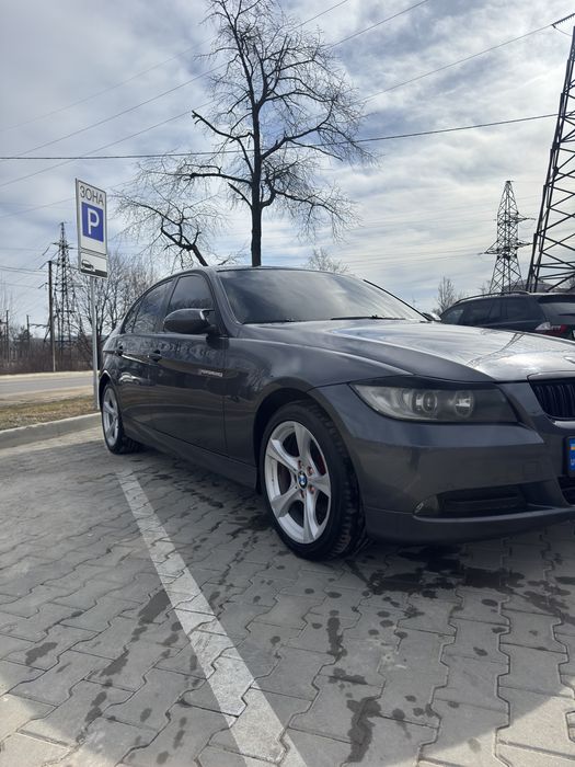 BMW E90-318d-N47.