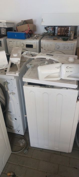 Maquinas de lavar roupa e loiça