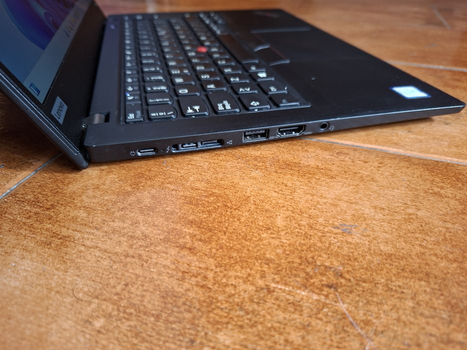 Portátil Lenovo thinkpad x390 intel i5