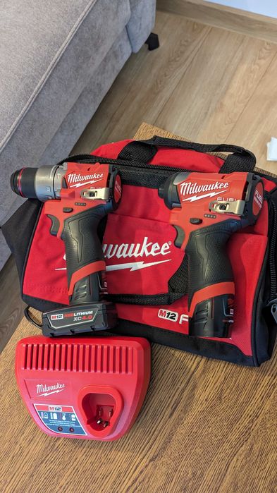 Wiertarka i zakrętarka milwaukee M12 Dostawa przed świętami.