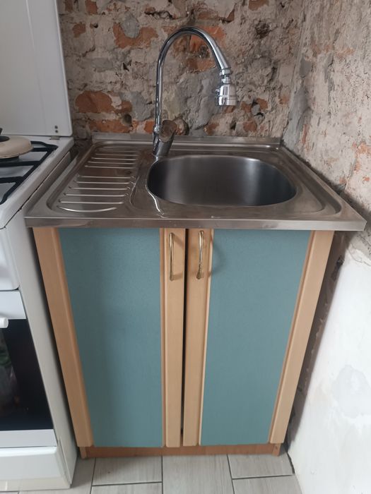 Мийка,стіл,меблі на кухню.Комплект