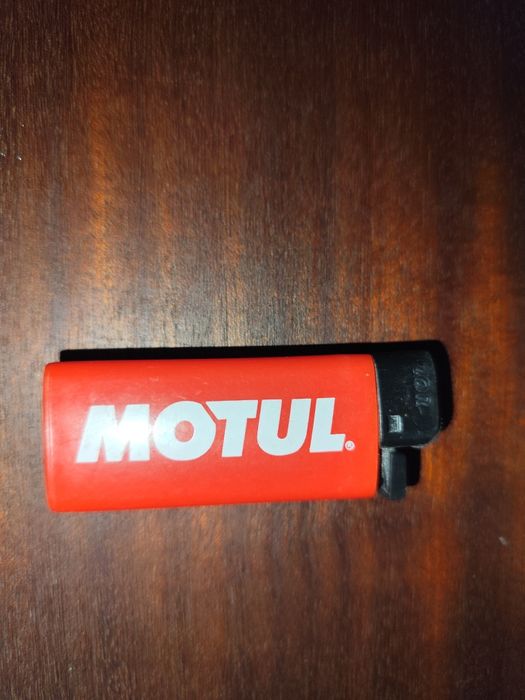 Isqueiros de coleção conjunto  Apple, Shell, Castrol etc