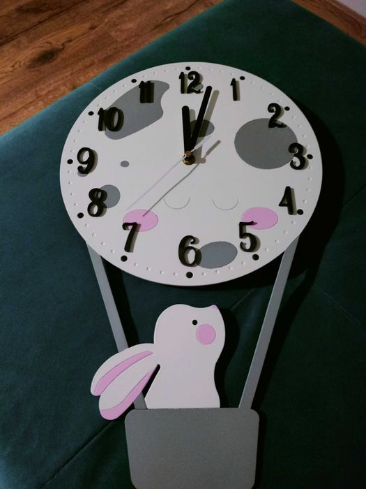 Zegar ścienny królik dziecięcy