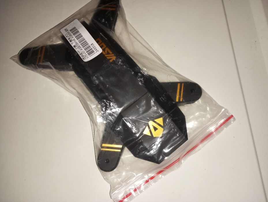 Drone com Câmara + Bateria Extra + Peças de Reparação