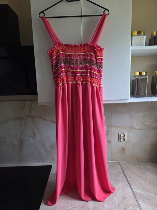 Sukienka Koralowa na upały Plus Size