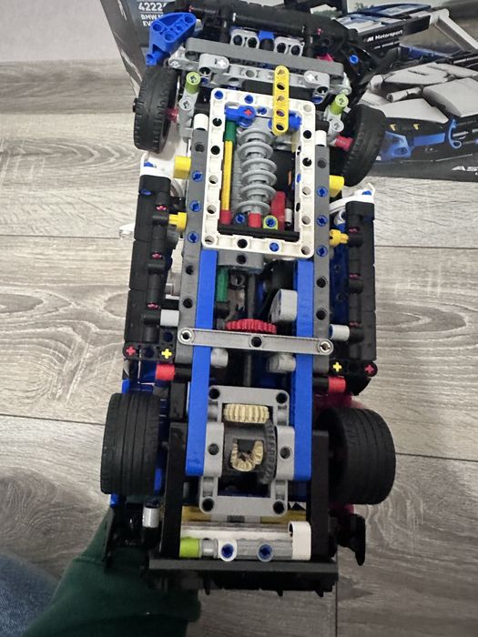 Продам оригінальний б/в набір Lego technic 42226