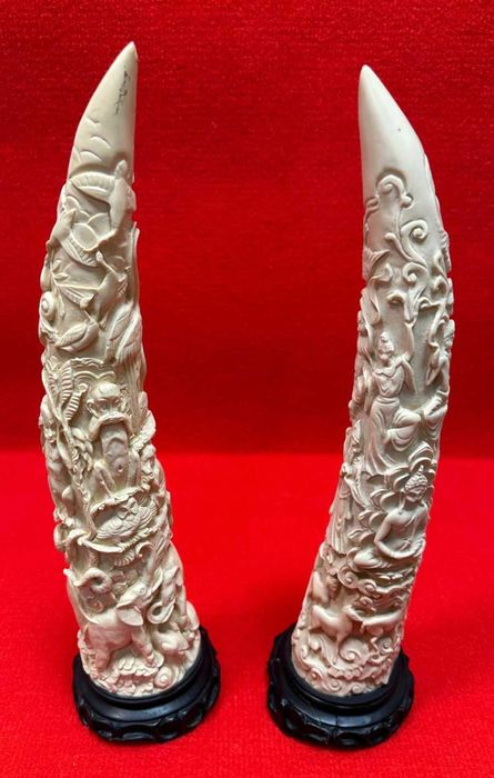 Esculturas antigas em marfinite, formas de dentes de elefante