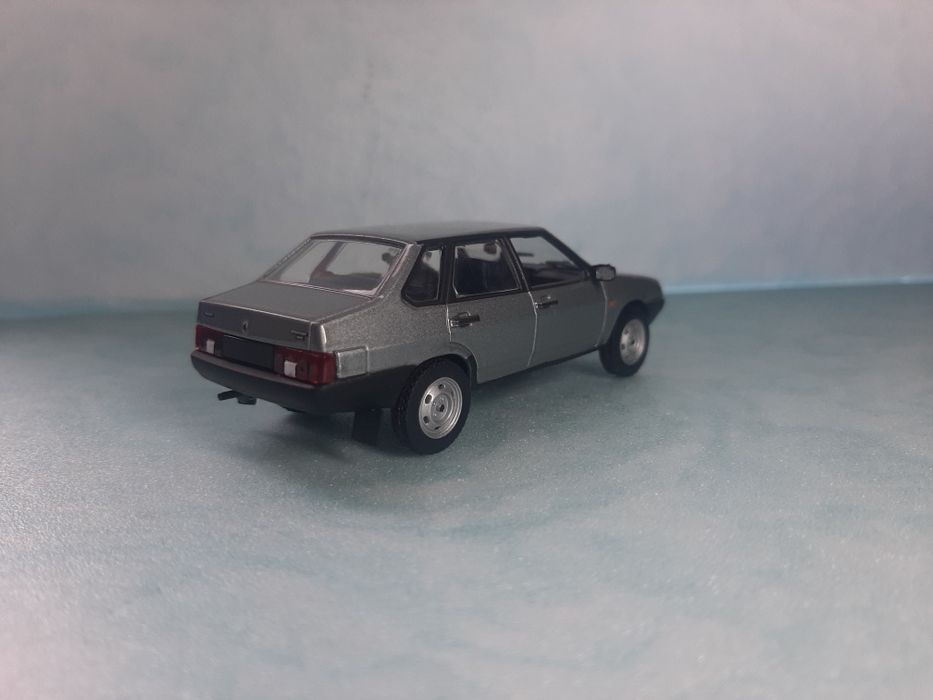 Модель Ваз 21099.Масштаб 1/43.
