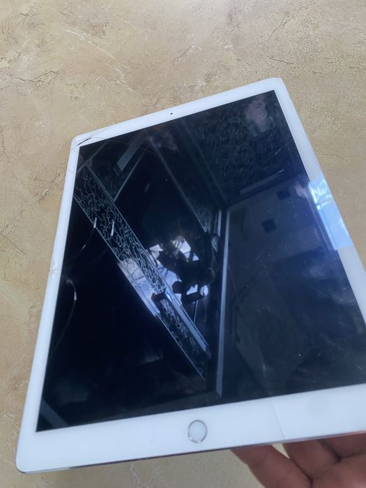 Планшет Apple iPad Pro 12.9’ A1584